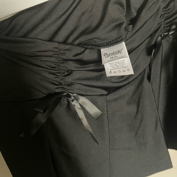 A black bow skirt M/L. Mini shirt - Picture 4 of 6